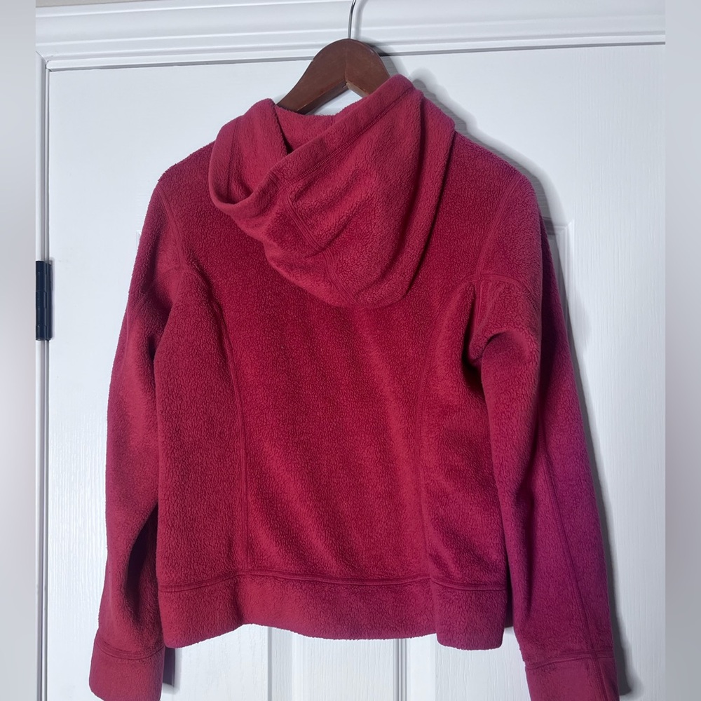 Patagonia women’s fleece - Red - Small - Picture 4 of 4